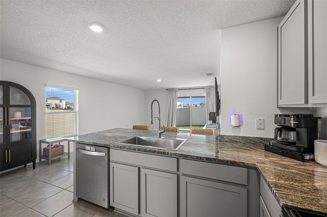 13581 MOUNT IVY COURT, Dade City, FL 33525