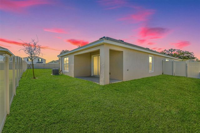 13581 MOUNT IVY COURT, Dade City, FL 33525