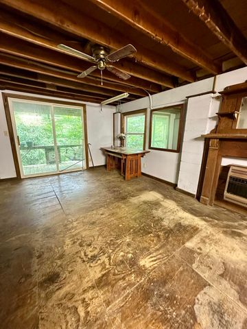 825 Kickapoo Court, Hide A Way Hills, OH 43107
