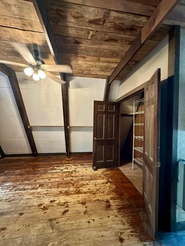 825 Kickapoo Court, Hide A Way Hills, OH 43107