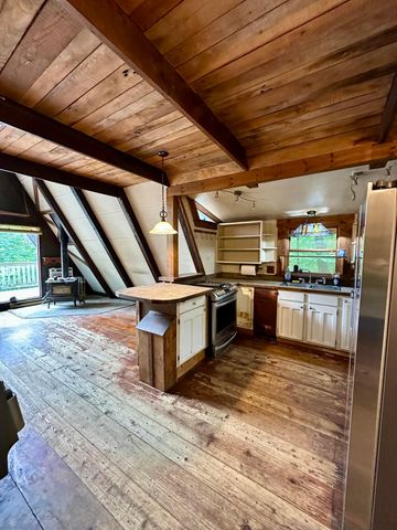 825 Kickapoo Court, Hide A Way Hills, OH 43107