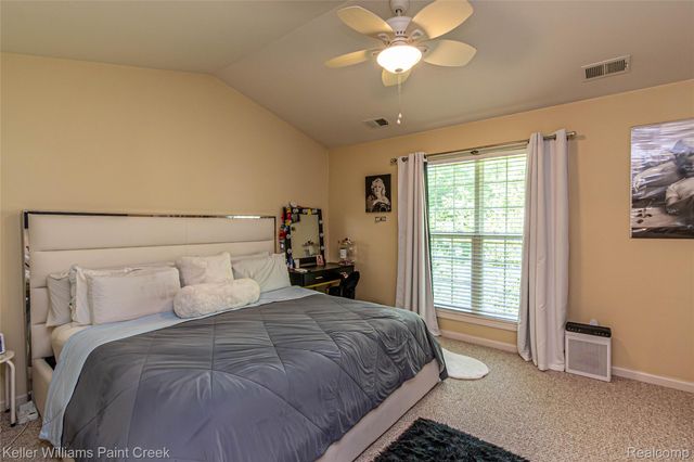 28569 Carlton Way Drive, Novi, MI 48377