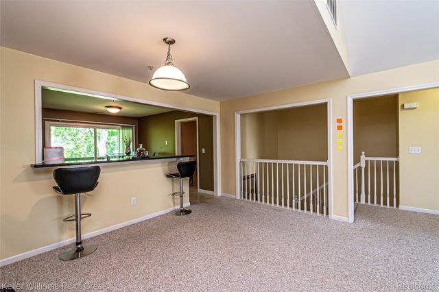 28569 Carlton Way Drive, Novi, MI 48377