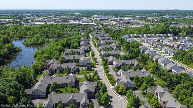 28569 Carlton Way Drive, Novi, MI 48377