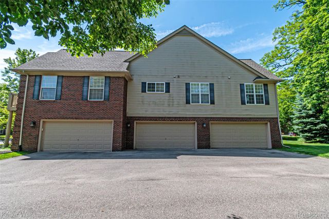 28569 Carlton Way Drive, Novi, MI 48377
