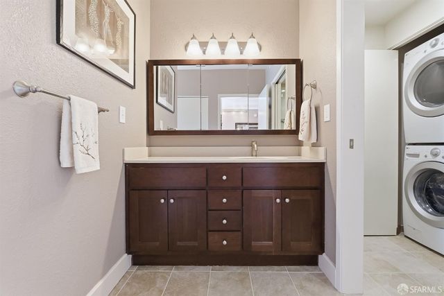 88 King Street 412, San Francisco, CA 94107