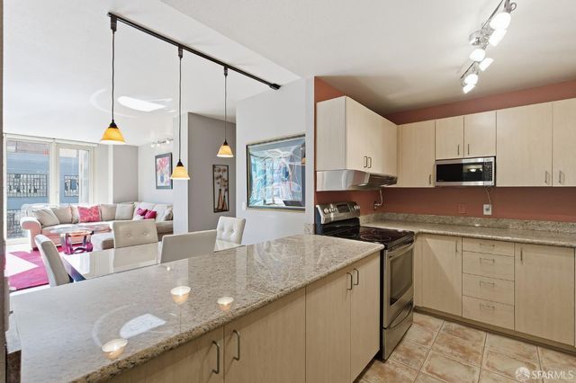 88 King Street 412, San Francisco, CA 94107