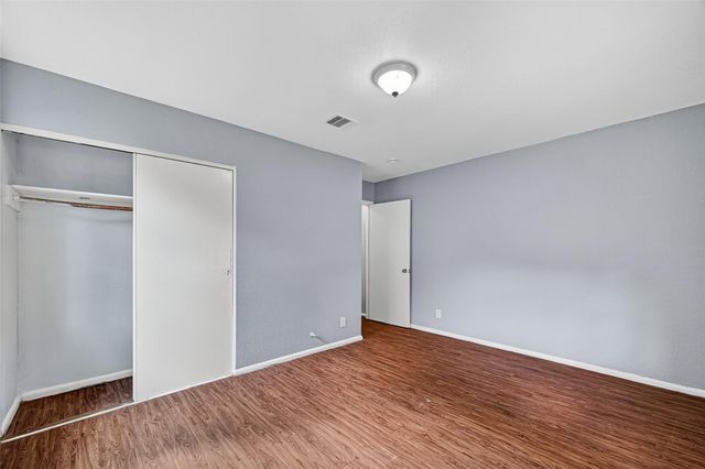 10106 Sierra Drive, Houston, TX 77051