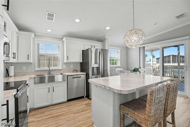 17770 Bryan CT, Fort Myers Beach, FL 33931