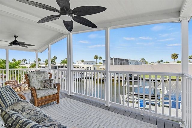 17770 Bryan CT, Fort Myers Beach, FL 33931