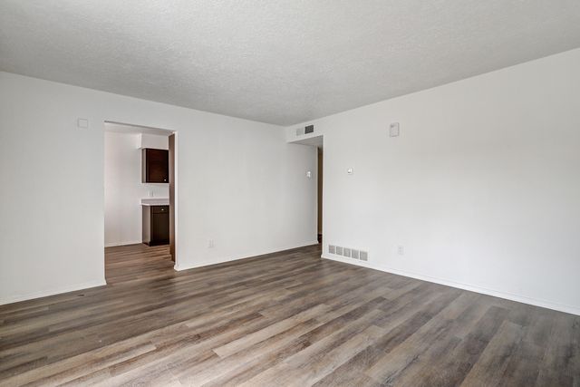 10789 Towner Avenue NE, Albuquerque, NM 87112