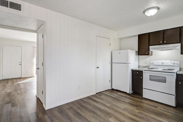 10789 Towner Avenue NE, Albuquerque, NM 87112