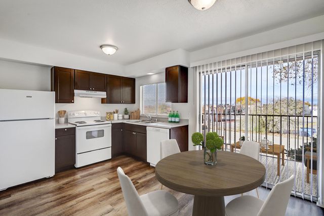 10789 Towner Avenue NE, Albuquerque, NM 87112