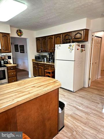 9676 OAK HILL DR, Ellicott City, MD 21042