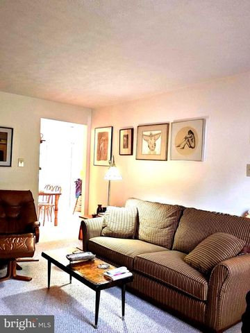9676 OAK HILL DR, Ellicott City, MD 21042