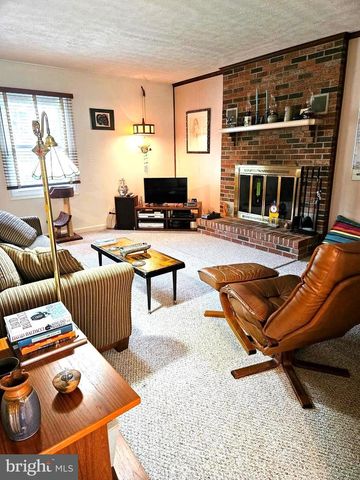 9676 OAK HILL DR, Ellicott City, MD 21042