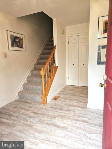 9676 OAK HILL DR, Ellicott City, MD 21042