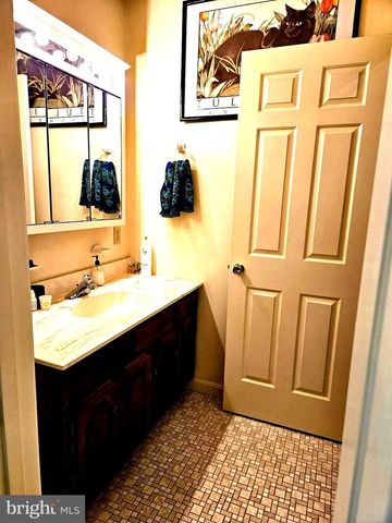 9676 OAK HILL DR, Ellicott City, MD 21042