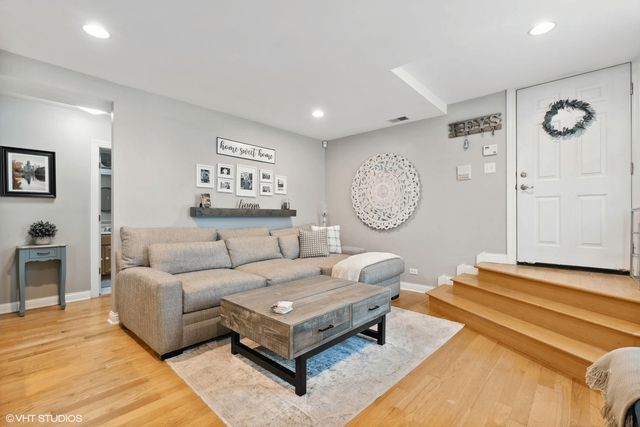 2307 W Haddon Avenue A, Chicago, IL 60622