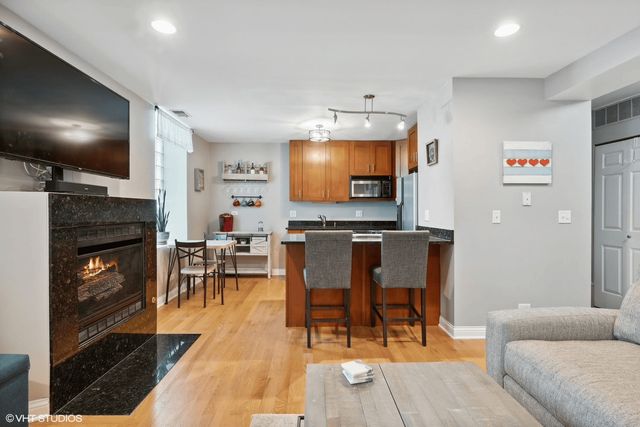 2307 W Haddon Avenue A, Chicago, IL 60622