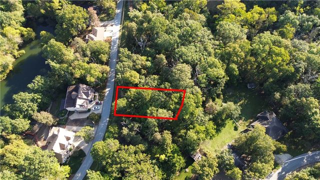 Lambeth Drive, Bella Vista, AR 72714