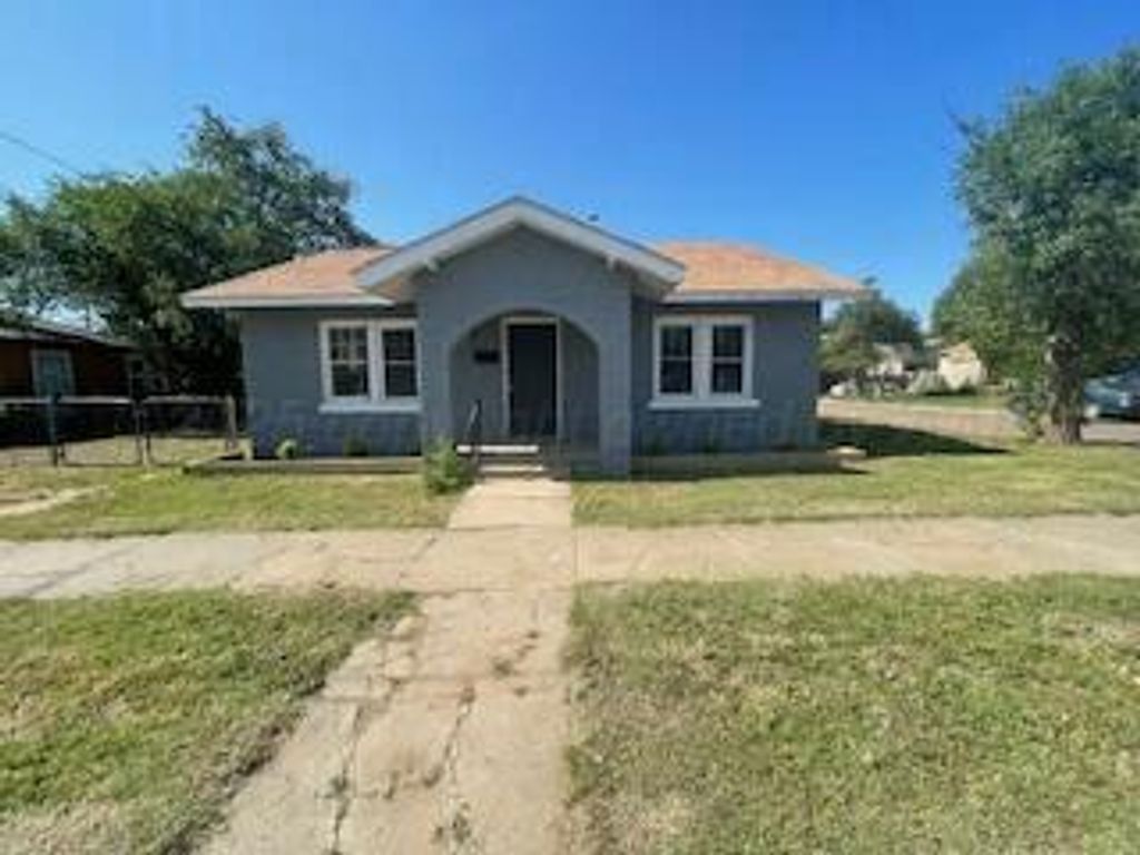3123 SW 10th Avenue, Amarillo, TX 79106