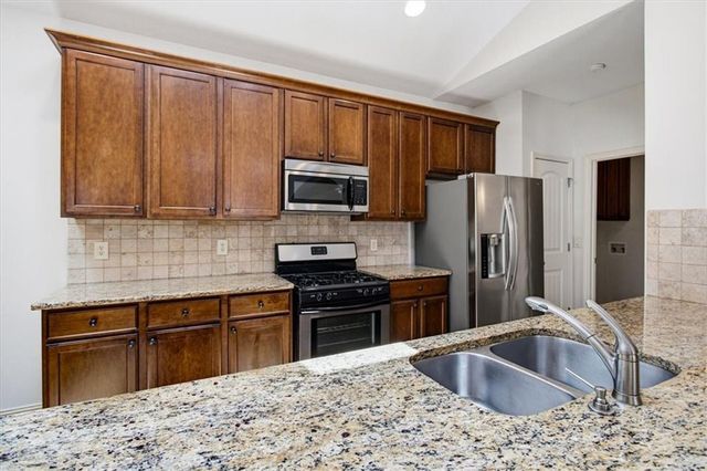 227 Highland Village Lane, Woodstock, GA 30188