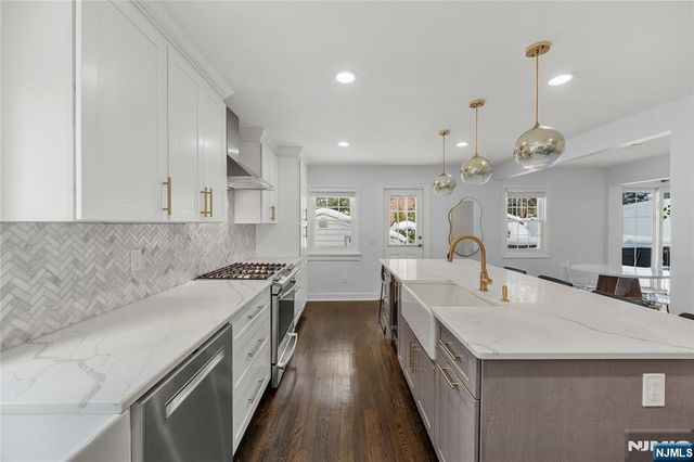 609 Wyndham Road, Teaneck, NJ 07666