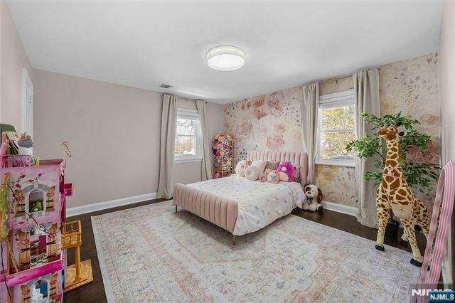 609 Wyndham Road, Teaneck, NJ 07666