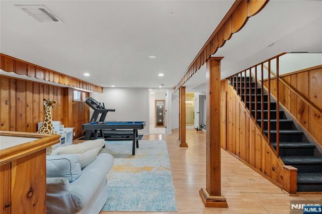 609 Wyndham Road, Teaneck, NJ 07666