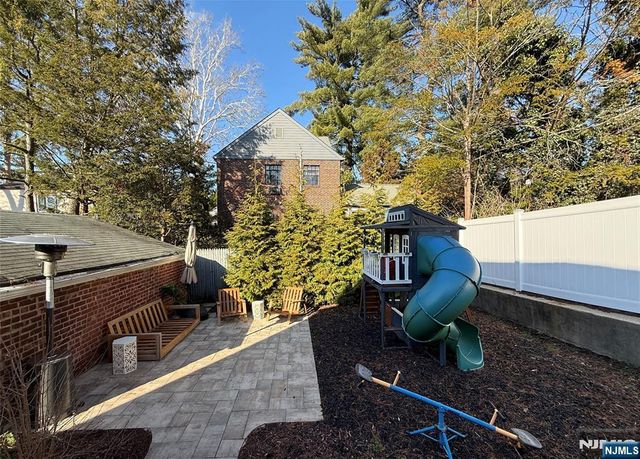 609 Wyndham Road, Teaneck, NJ 07666