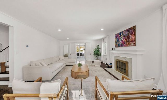 609 Wyndham Road, Teaneck, NJ 07666