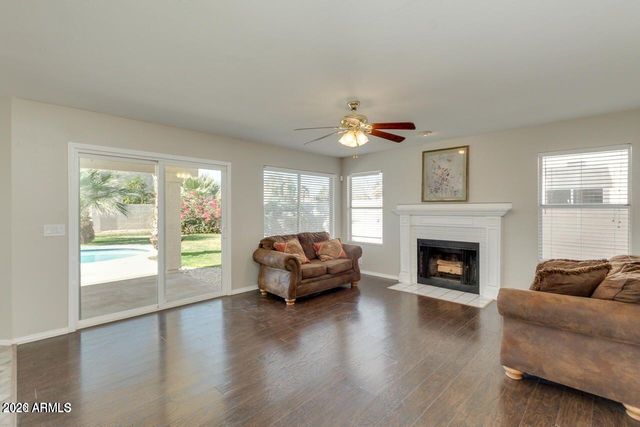 3820 S ACACIA Court, Chandler, AZ 85248