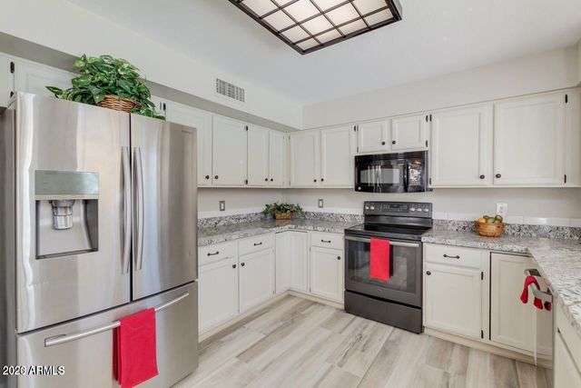 3820 S ACACIA Court, Chandler, AZ 85248