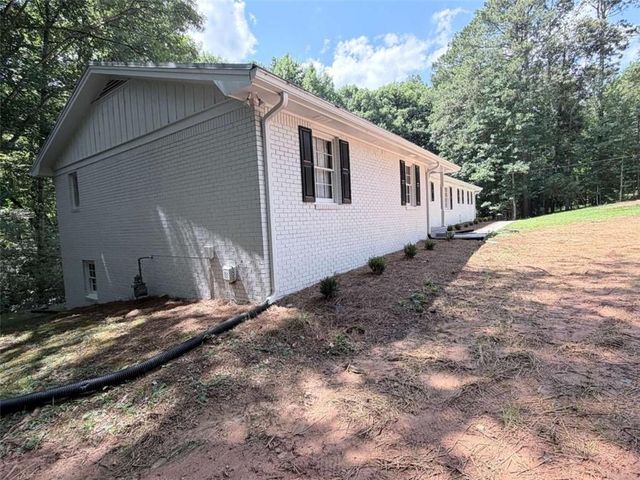 1912 Wildwood Court SW, Conyers, GA 30094