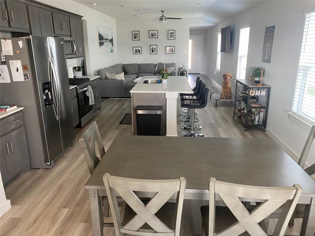 1224 Amistad Loop, College Station, TX 77845