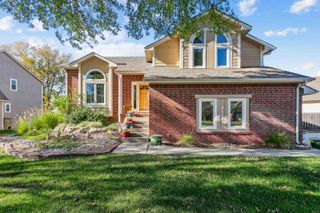 2126 E Countryview Dr, Derby, KS 67037