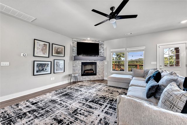 28 Copinsay Drive, Bella Vista, AR 72715