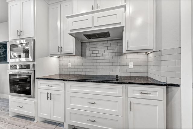 28 Copinsay Drive, Bella Vista, AR 72715
