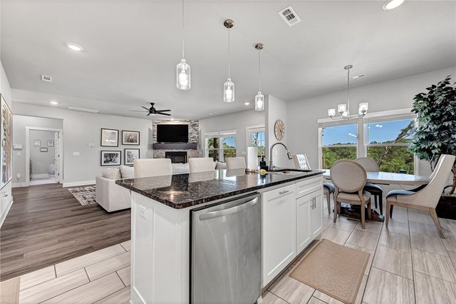 28 Copinsay Drive, Bella Vista, AR 72715