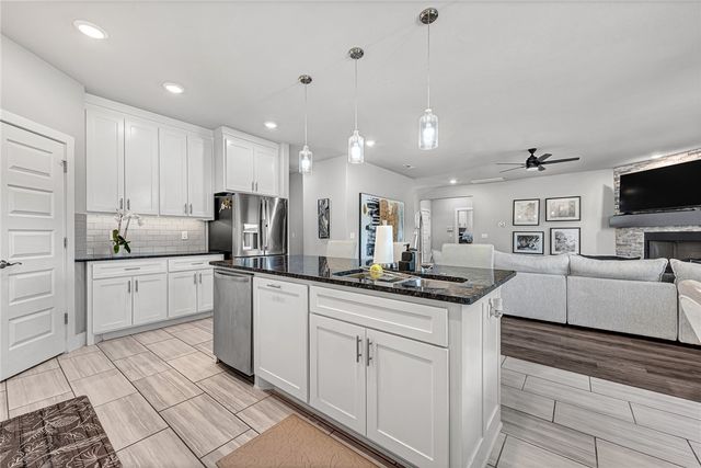 28 Copinsay Drive, Bella Vista, AR 72715