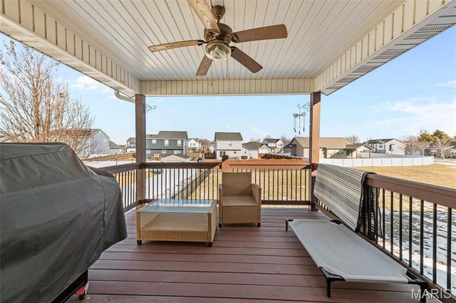 504 Dakotah Dr, St Jacob, IL 62281