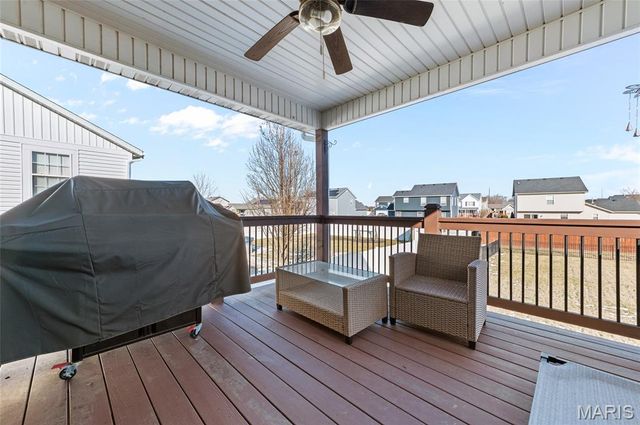 504 Dakotah Dr, St Jacob, IL 62281