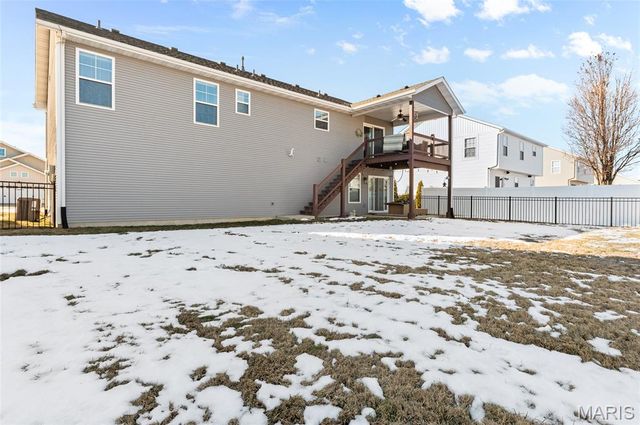 504 Dakotah Dr, St Jacob, IL 62281