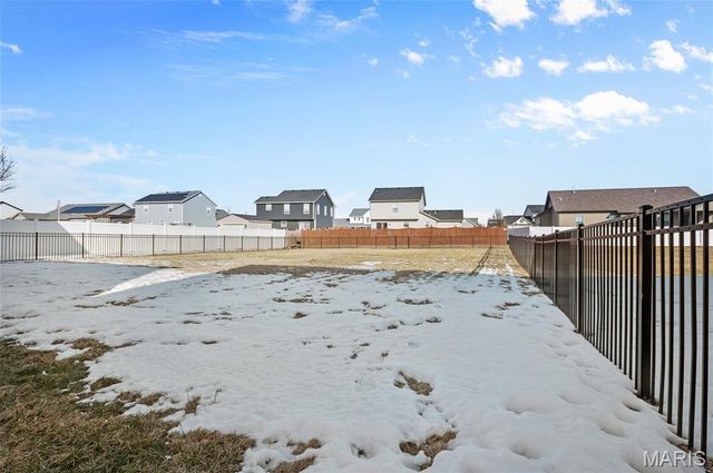 504 Dakotah Dr, St Jacob, IL 62281