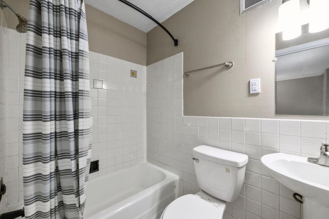 1531 American Boulevard E 101, Bloomington, MN 55425