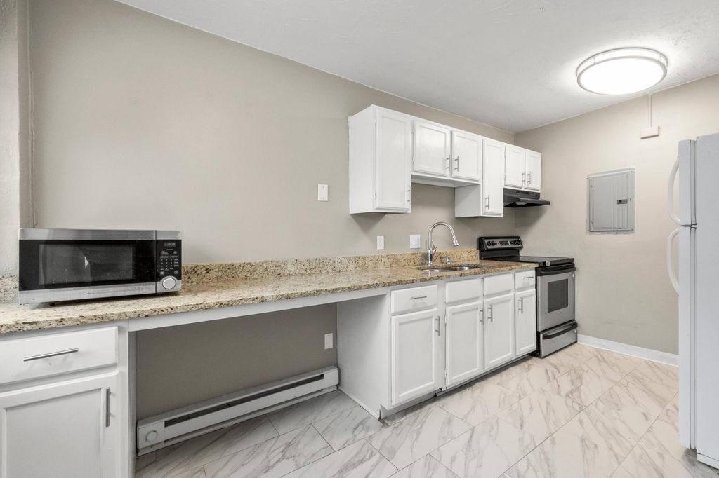 1531 American Boulevard E 101, Bloomington, MN 55425 — photo 5