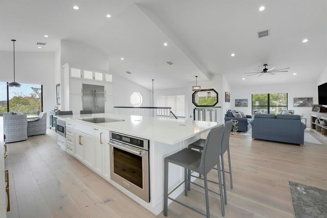 4290 SE Whiticar Way, Stuart, FL 34997