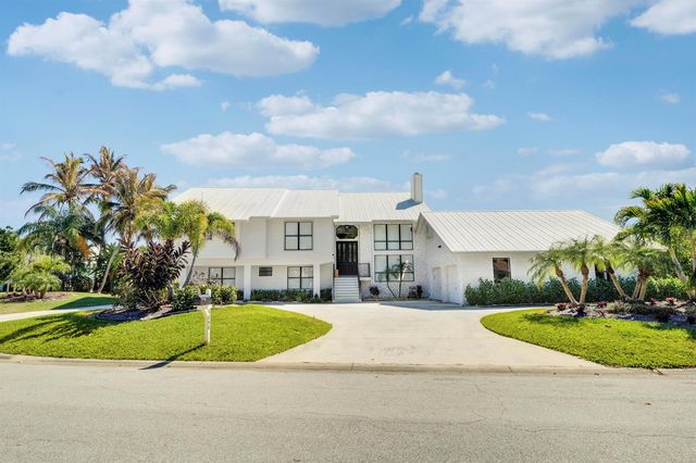 4290 SE Whiticar Way, Stuart, FL 34997