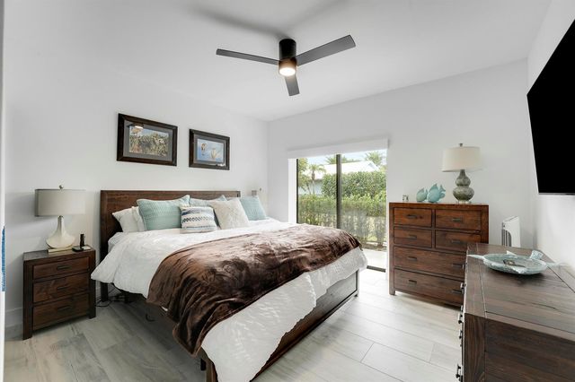 4290 SE Whiticar Way, Stuart, FL 34997